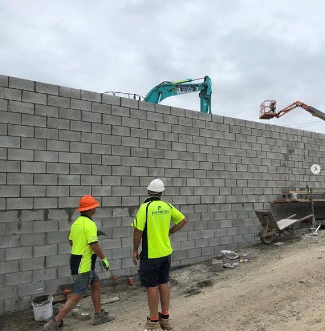 Auswide Masonry straight up