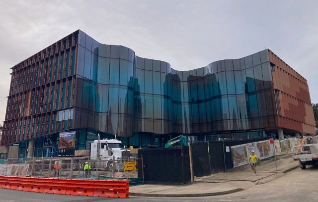 UoN Gosford build2 1350x860
